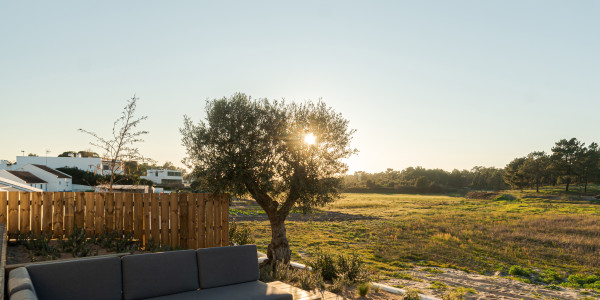 Comprar / Vender Casas Unifamiliares y Chalets en Girona · con Jardín