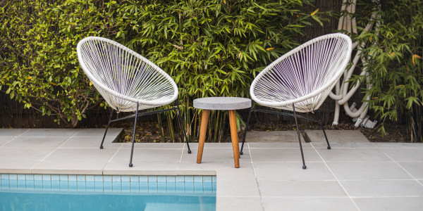 Comprar / Vender Dúplex y Áticos en Girona · con Piscina