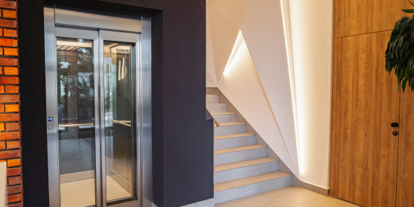 Comprar / Vender Dúplex y Áticos en Girona · con Ascensor