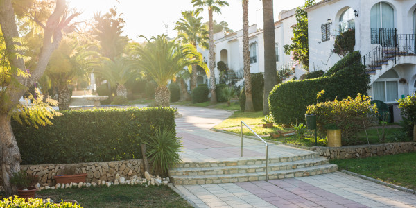 Compraventa de Inmuebles en Girona · Villas