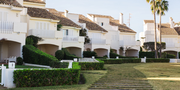 Compraventa de Inmuebles en Girona · Adosados